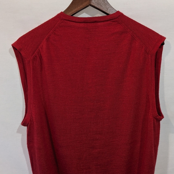 Vintage jos. A. Bank 100% Merino Wool Red Sweater Vest Size Large - Picture 7 of 8